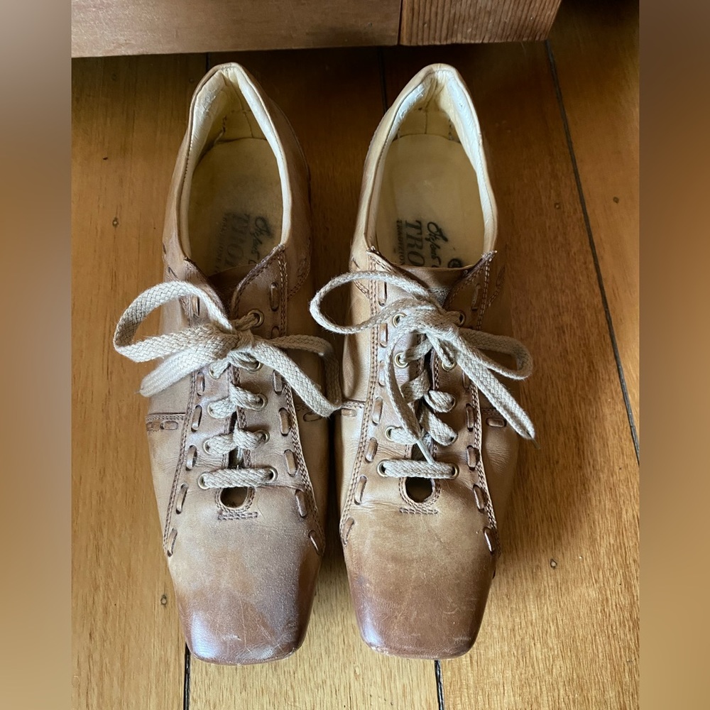 Vintage Trofeo by Stefano Branchini Women's Oxford Square Toe Shoes 38 Leather